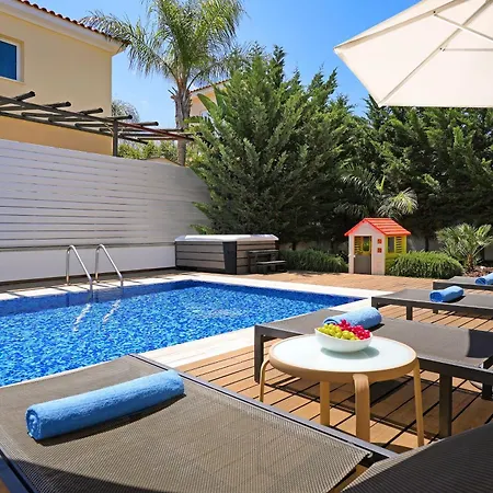 Villa Sunrise Glory - 150m From Trinity *