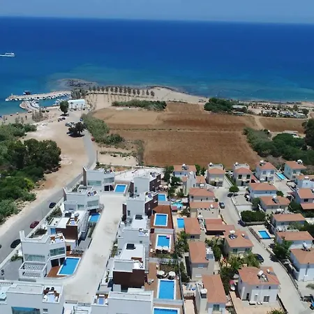 Sunrise Glory - 150m From Trinity فيلة