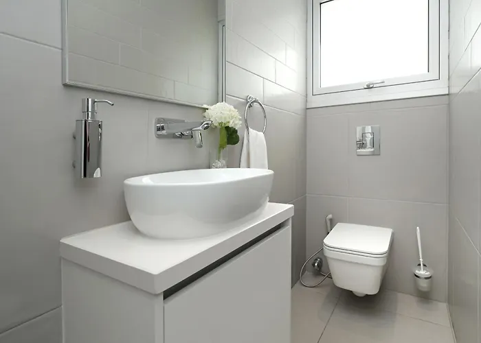 Sunrise Glory - 150m From Trinity