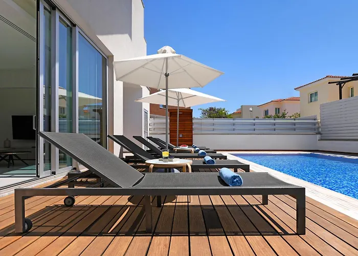 Sunrise Glory - 150m From Trinity Βίλα