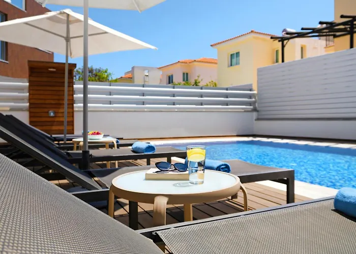 Vila Sunrise Glory - 150m From Trinity *