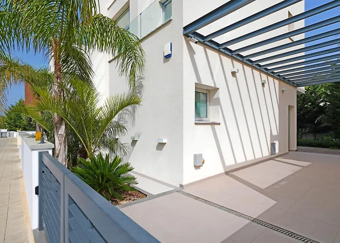 Villa Sunrise Glory - 150m From Trinity *